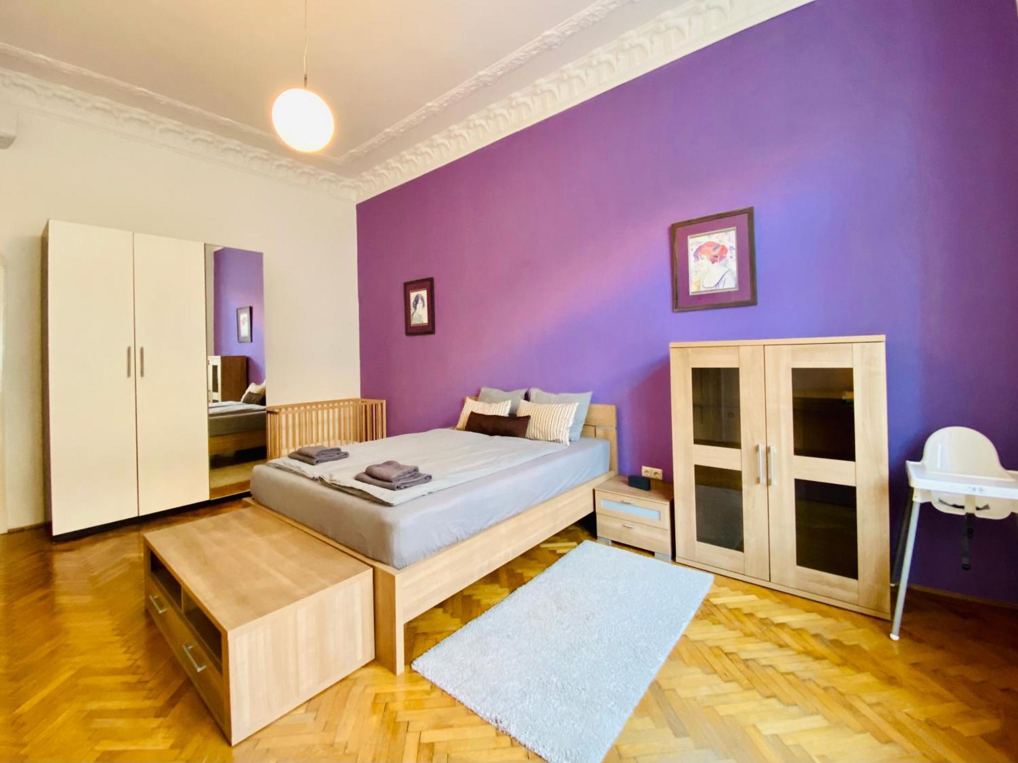 Apartment Huge Family Friendly 2br Downtown - Deco House