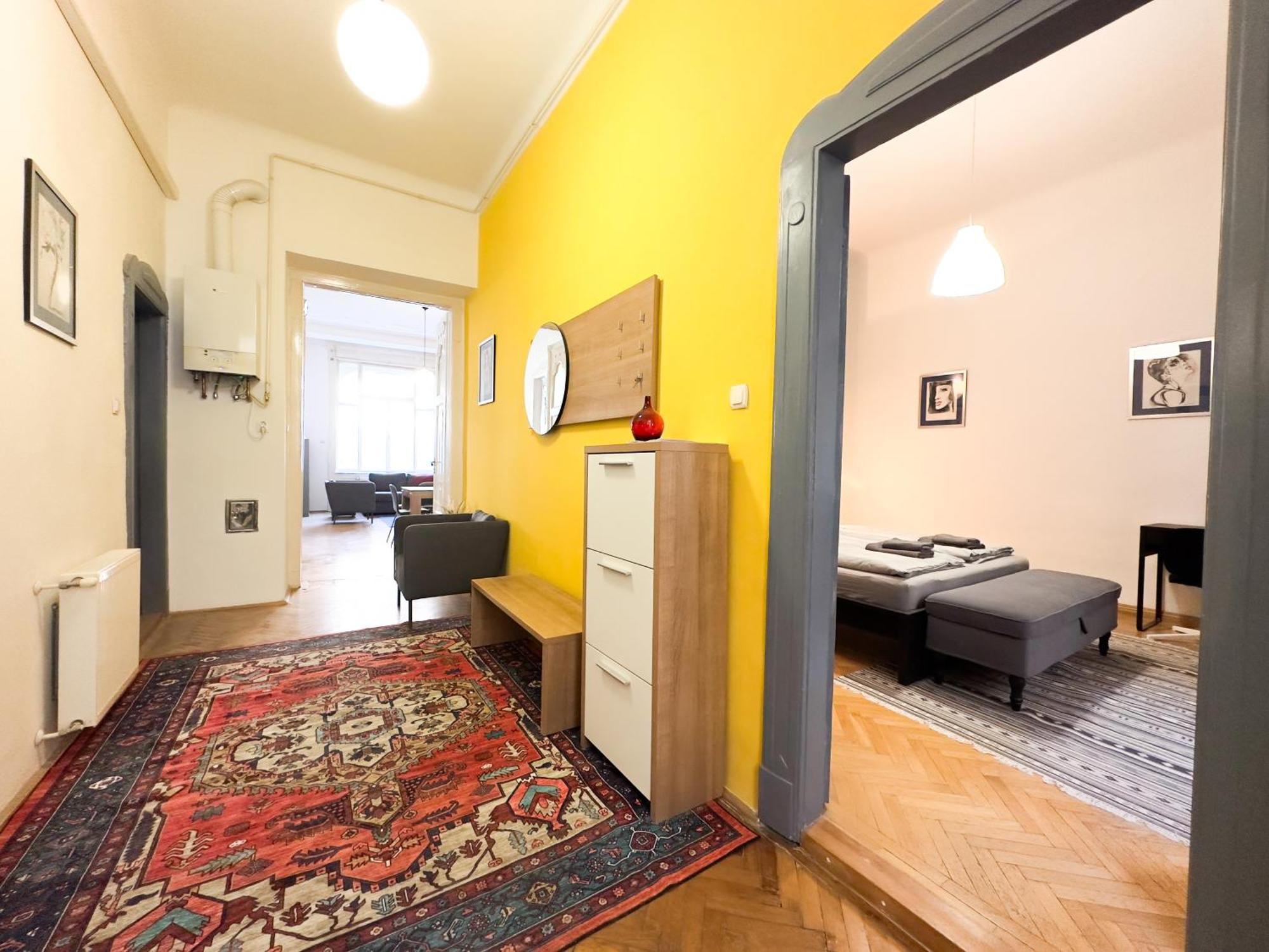 Huge Family Friendly 2br Downtown - Deco House Apartment Budapest