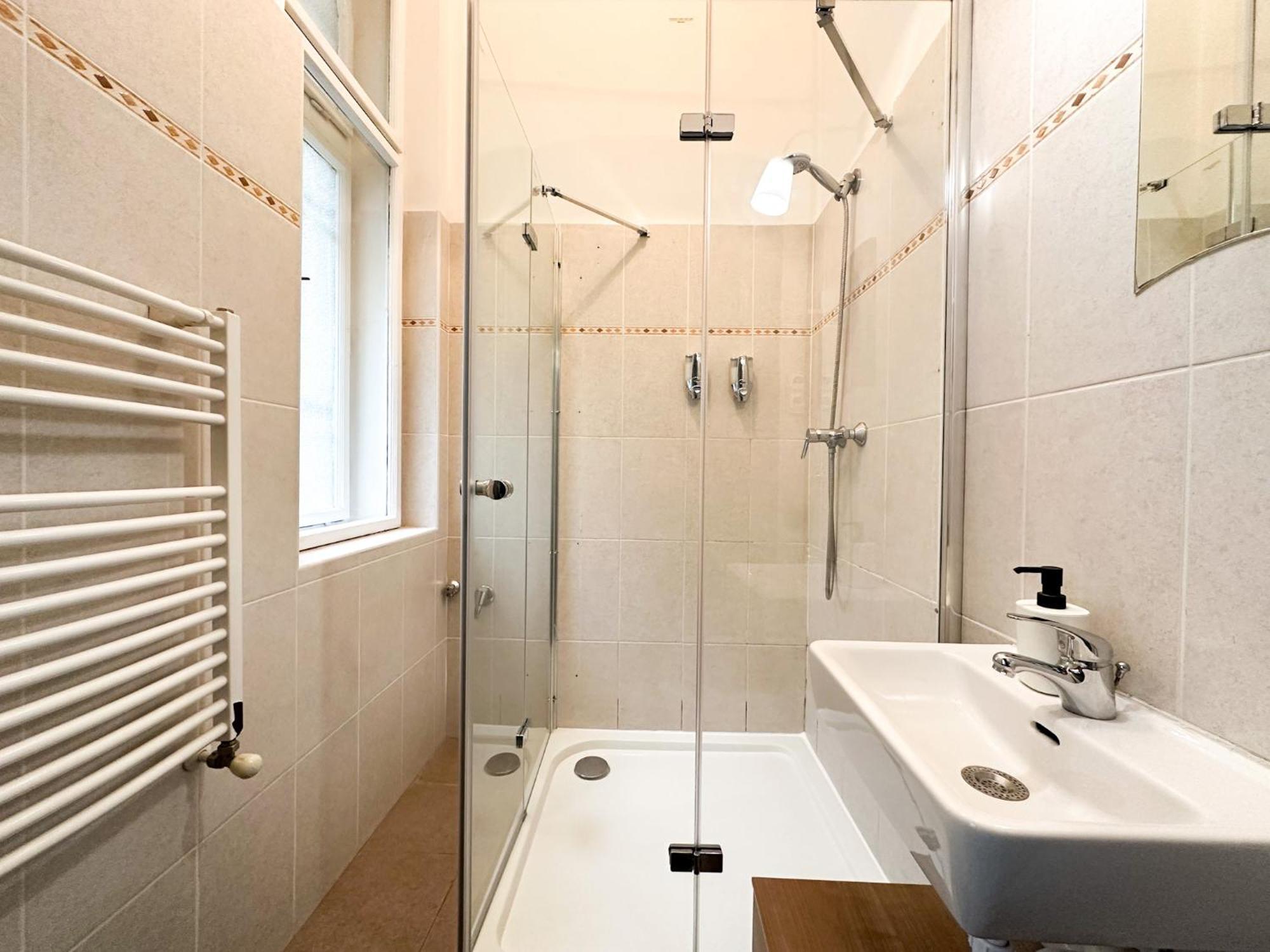 Apartment Huge Family Friendly 2br Downtown - Deco House
