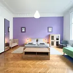 Huge Family Friendly 2Br Downtown Apt - Deco House